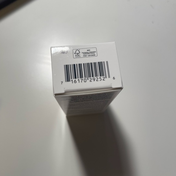 Bobbi brown soothing cleansing oil - Picture 3 of 3